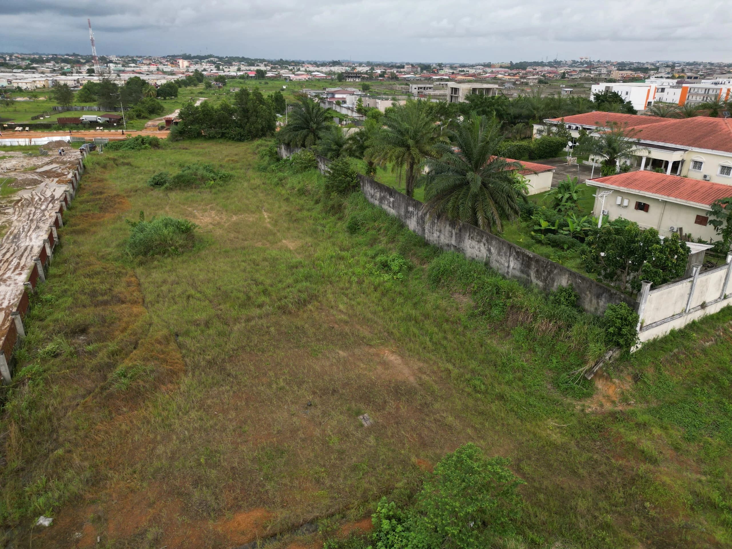 Land (building) · SaleGabon