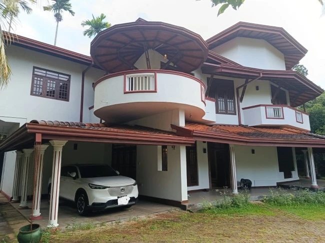 Single-family detached home · SaleSri Lanka