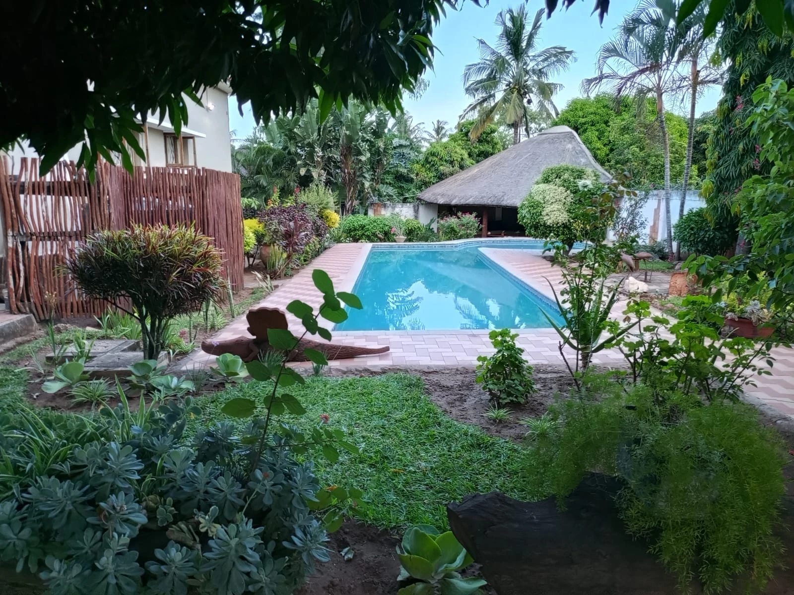 স্বতন্ত্র বাড়ি · ভাড়ামোজাম্বিক