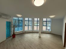 Bureau · LocationPologne